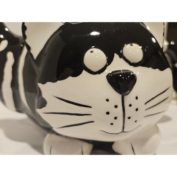 Burton & Burton Chester The Cat Teapot Black White Ceramic Cat - Picture 6 of 9